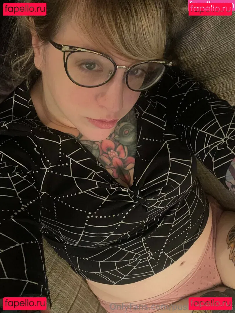 PushingUpRoses Onlyfans Photo Gallery 