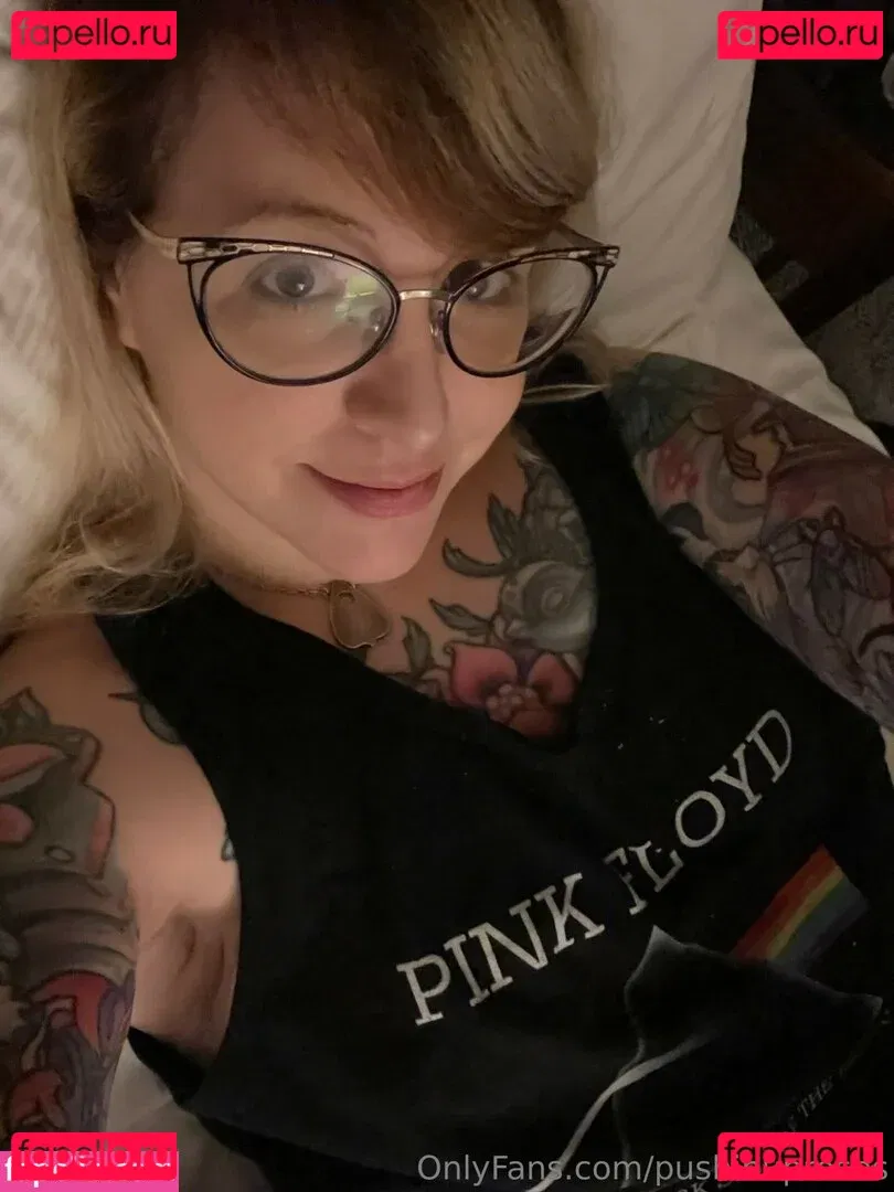 PushingUpRoses Onlyfans Photo Gallery 