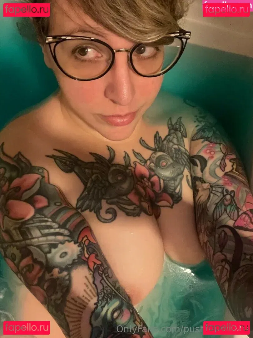 PushingUpRoses Onlyfans Photo Gallery 