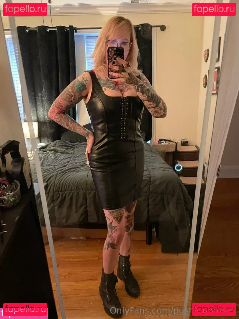 PushingUpRoses Onlyfans Photo Gallery 