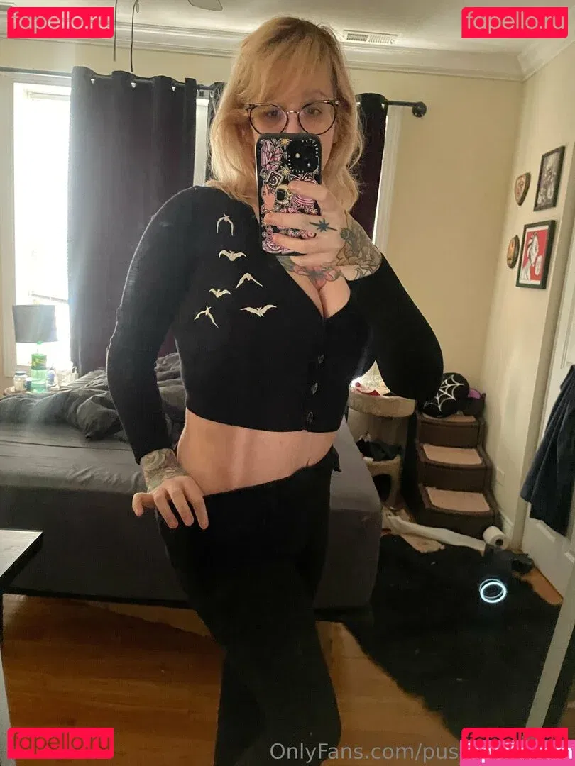 PushingUpRoses Onlyfans Photo Gallery 