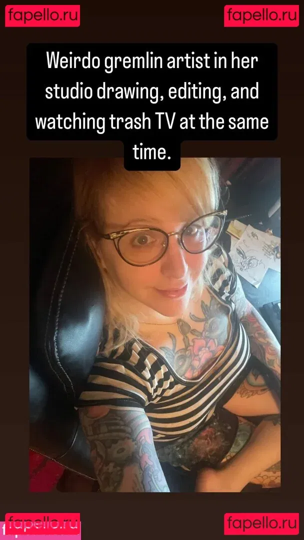 PushingUpRoses Onlyfans Photo Gallery 