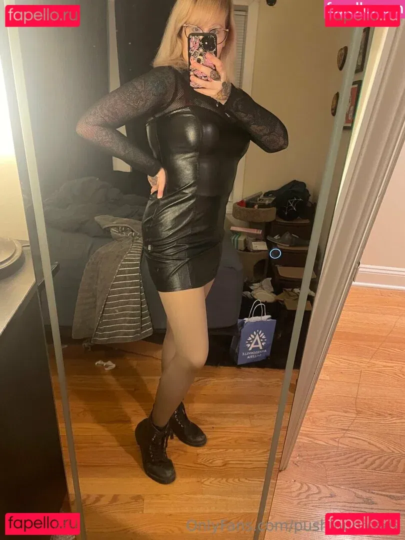 PushingUpRoses Onlyfans Photo Gallery 