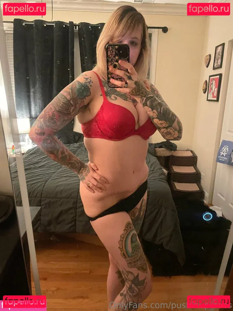 PushingUpRoses Onlyfans Photo Gallery 