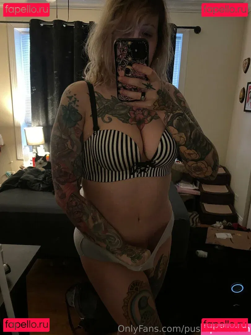 PushingUpRoses Onlyfans Photo Gallery 