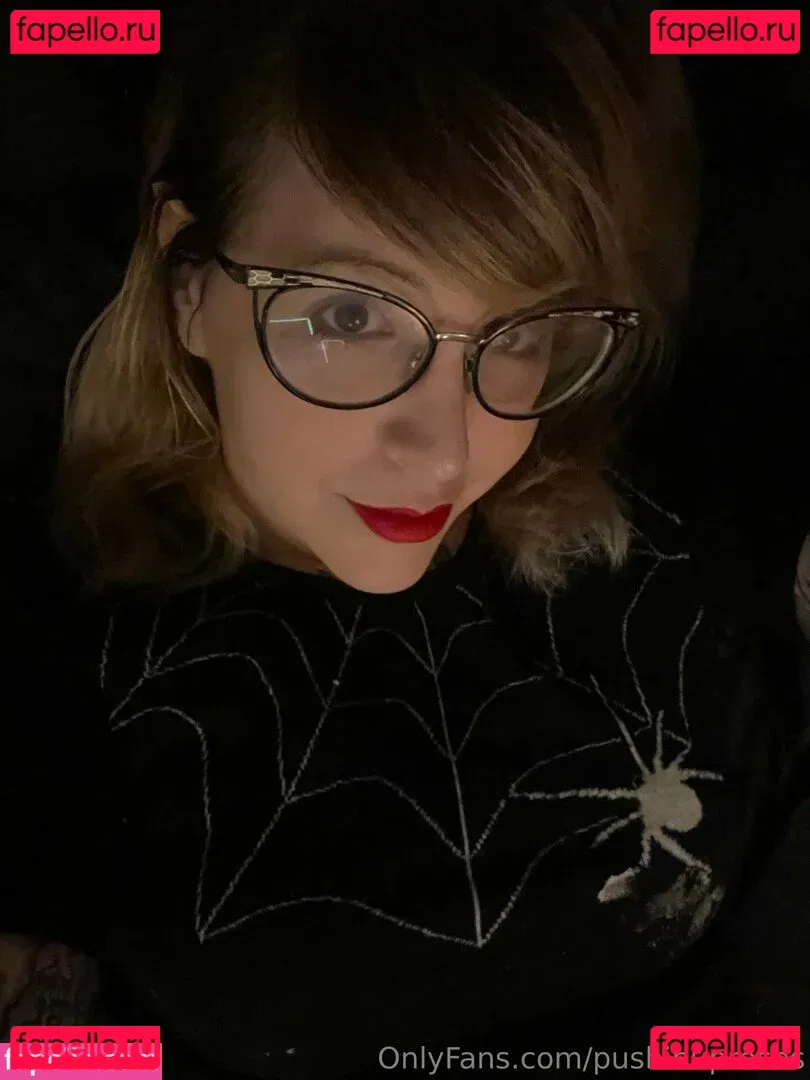 PushingUpRoses Onlyfans Photo Gallery 