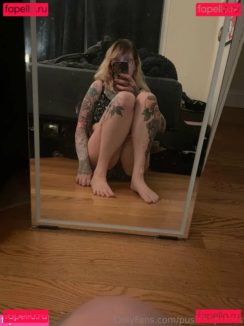 PushingUpRoses Onlyfans Photo Gallery 