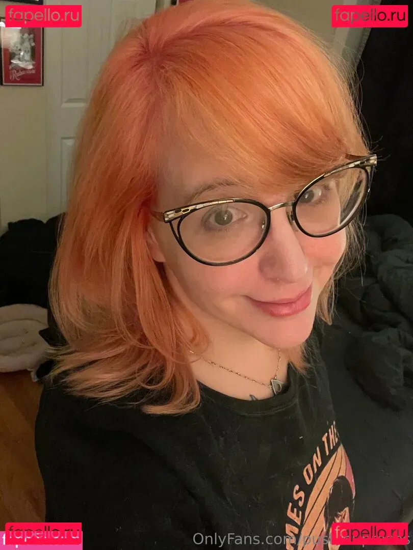 PushingUpRoses Onlyfans Photo Gallery 