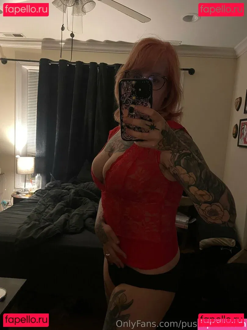 PushingUpRoses Onlyfans Photo Gallery 