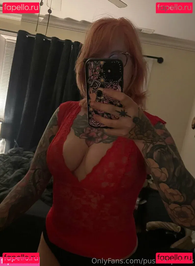 PushingUpRoses Onlyfans Photo Gallery 