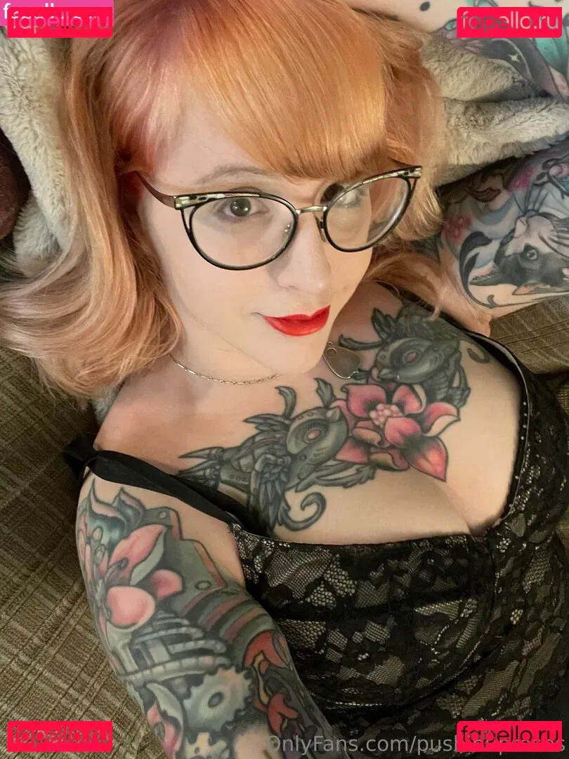 PushingUpRoses Onlyfans Photo Gallery 