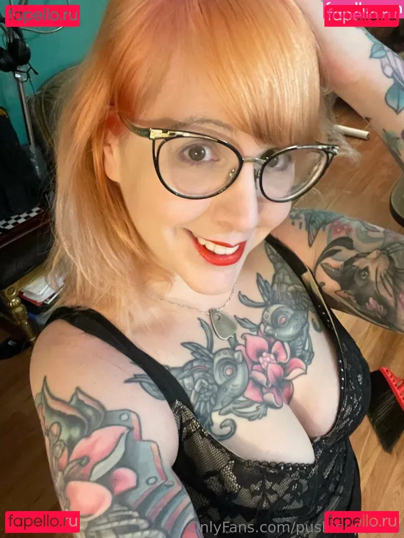 PushingUpRoses Onlyfans Photo Gallery 