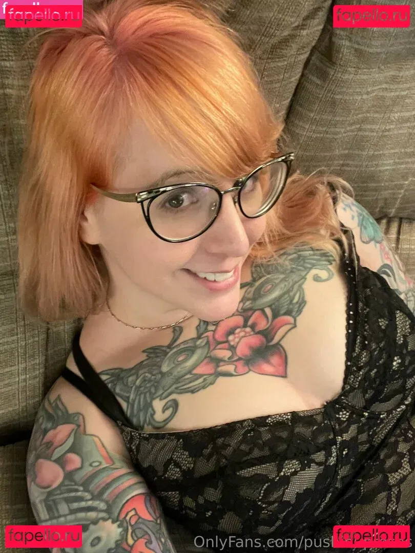 PushingUpRoses Onlyfans Photo Gallery 