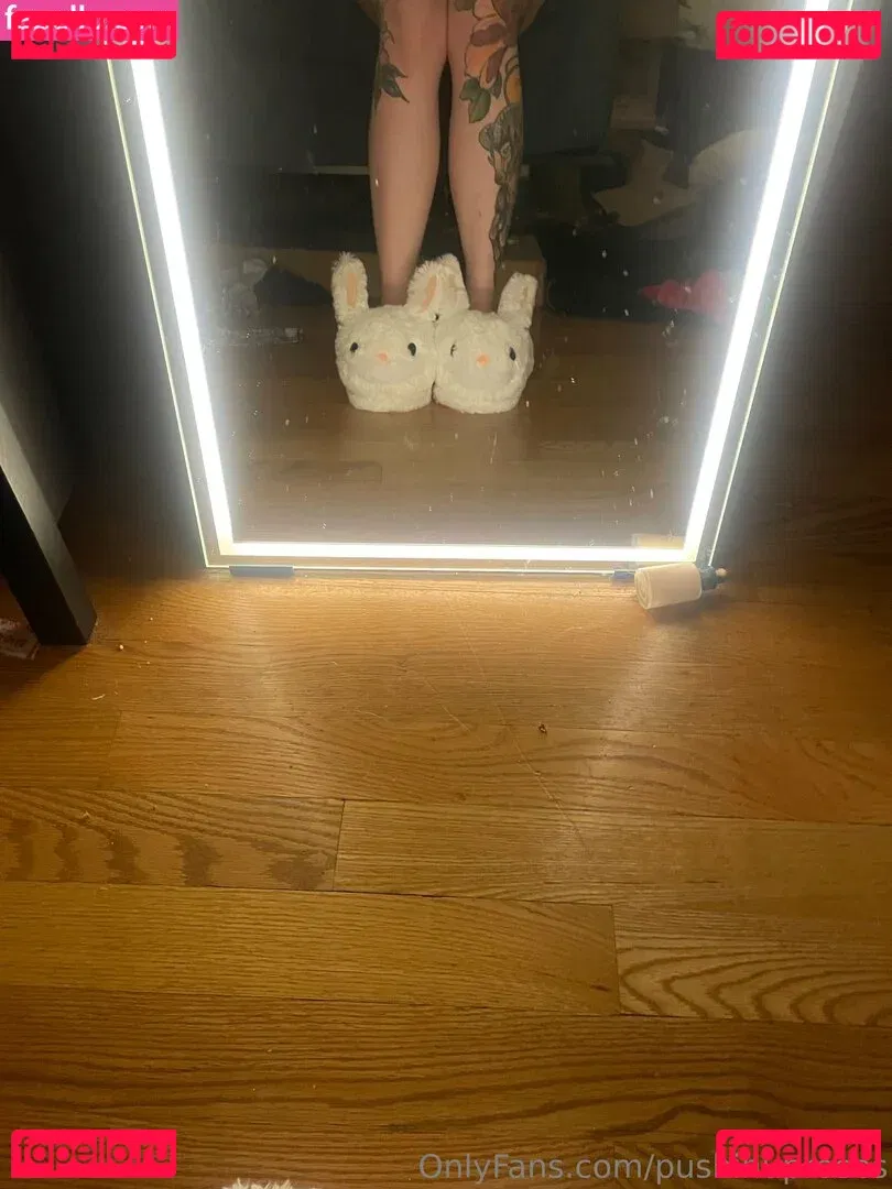 PushingUpRoses Onlyfans Photo Gallery 