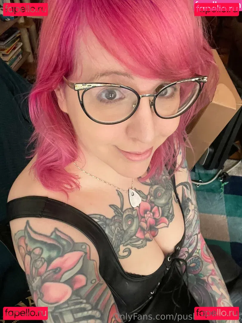 PushingUpRoses Onlyfans Photo Gallery 