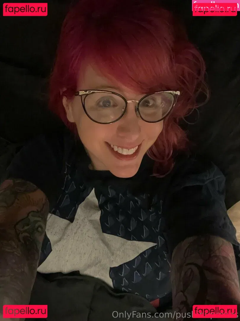 PushingUpRoses Onlyfans Photo Gallery 