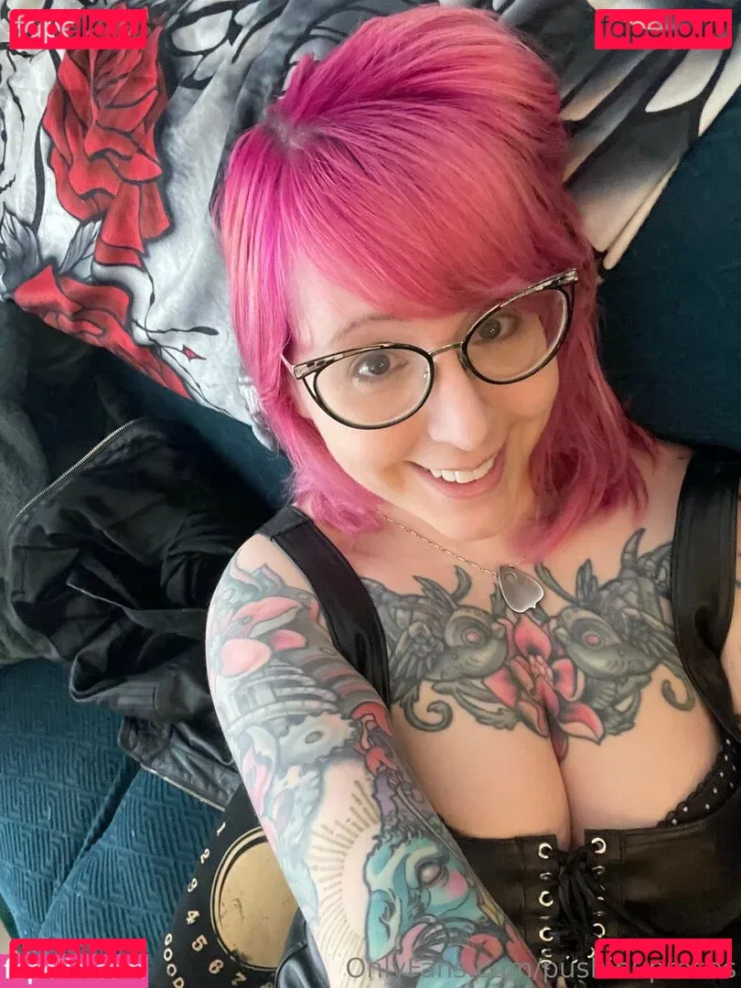 PushingUpRoses Onlyfans Photo Gallery 