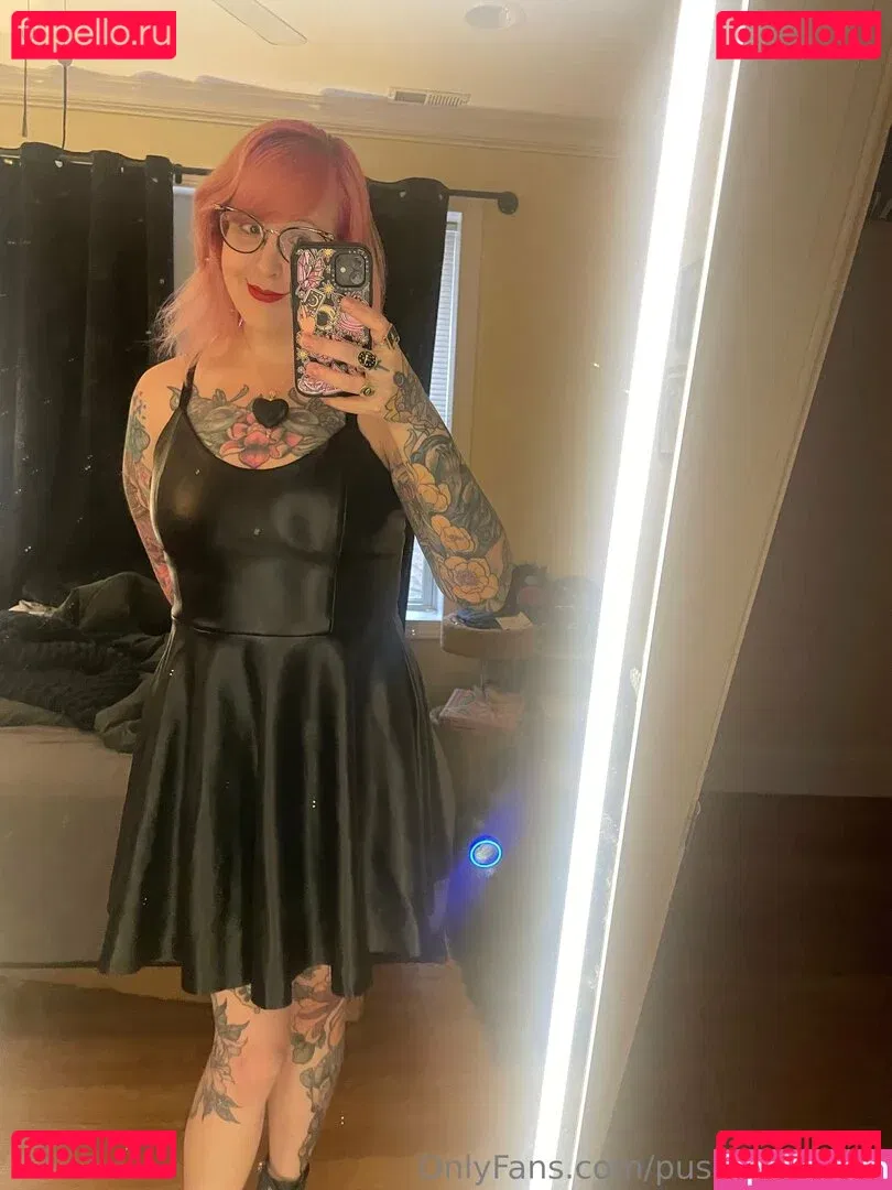 PushingUpRoses Onlyfans Photo Gallery 