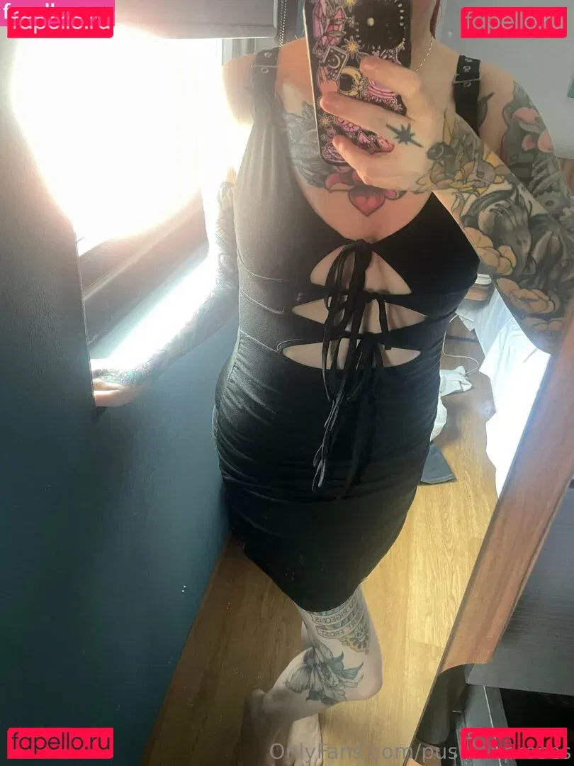 PushingUpRoses Onlyfans Photo Gallery 