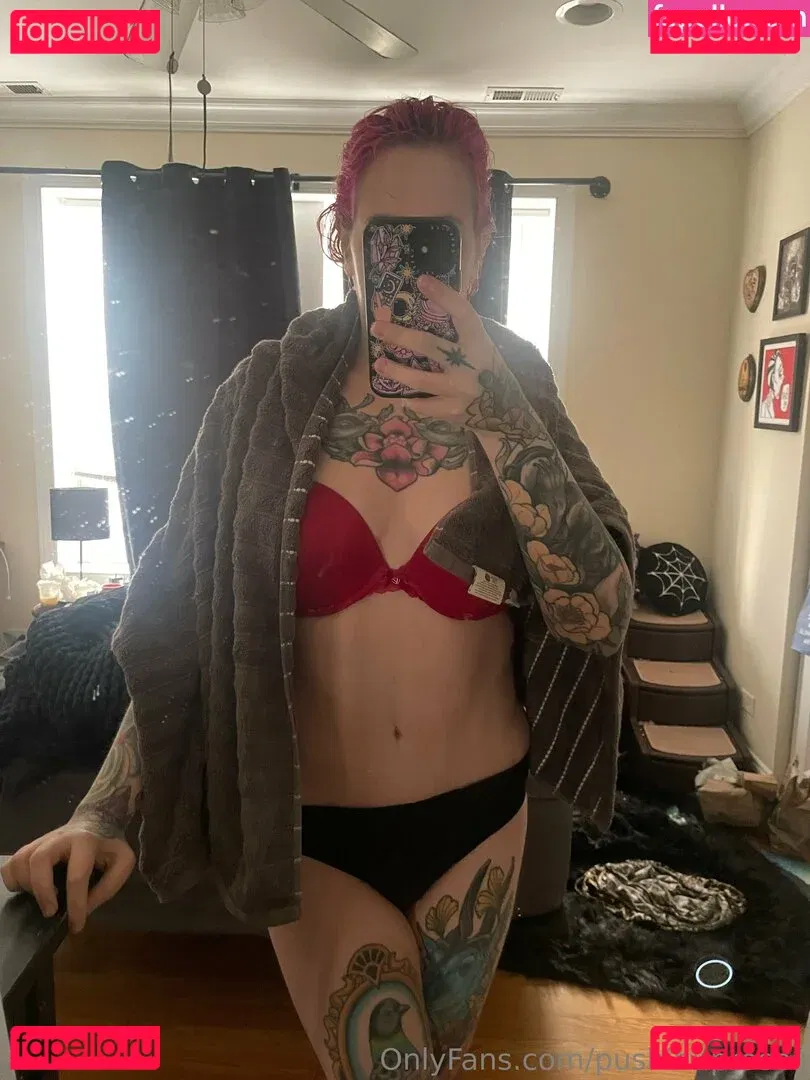 PushingUpRoses Onlyfans Photo Gallery 