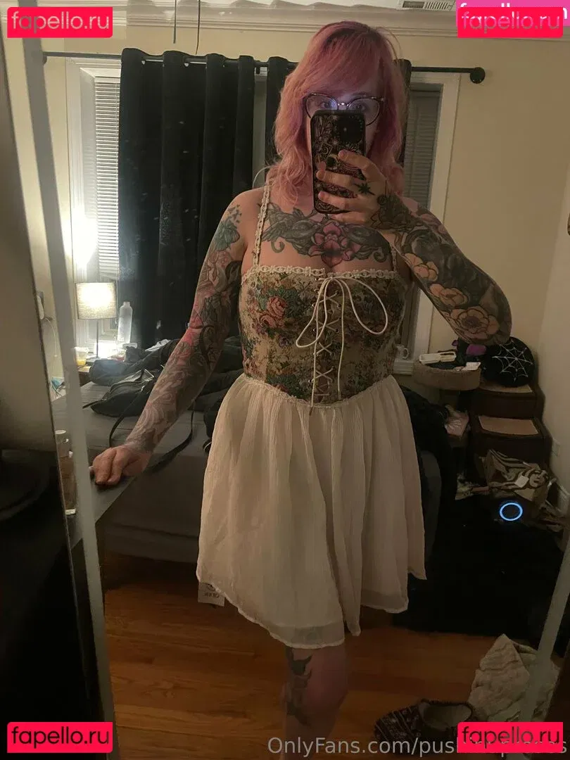 PushingUpRoses Onlyfans Photo Gallery 