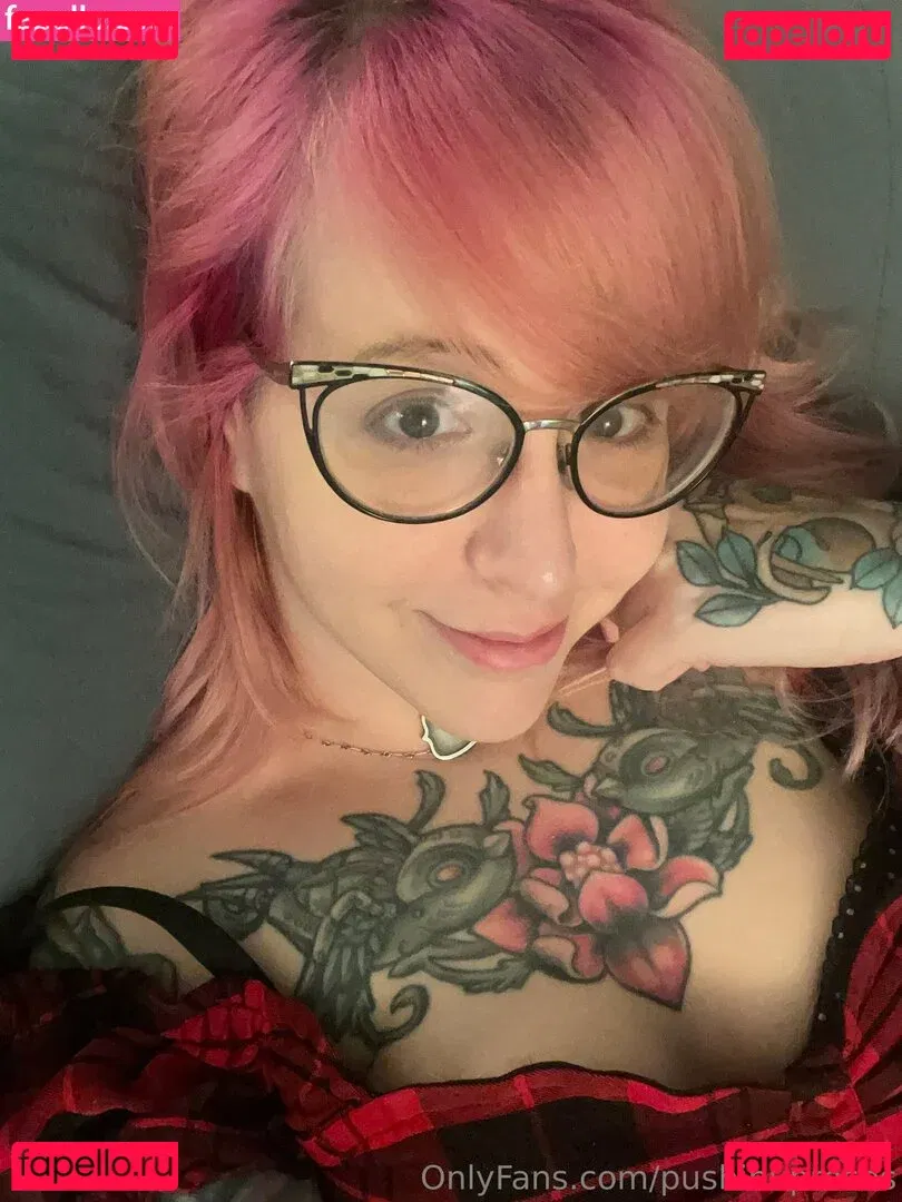 PushingUpRoses Onlyfans Photo Gallery 