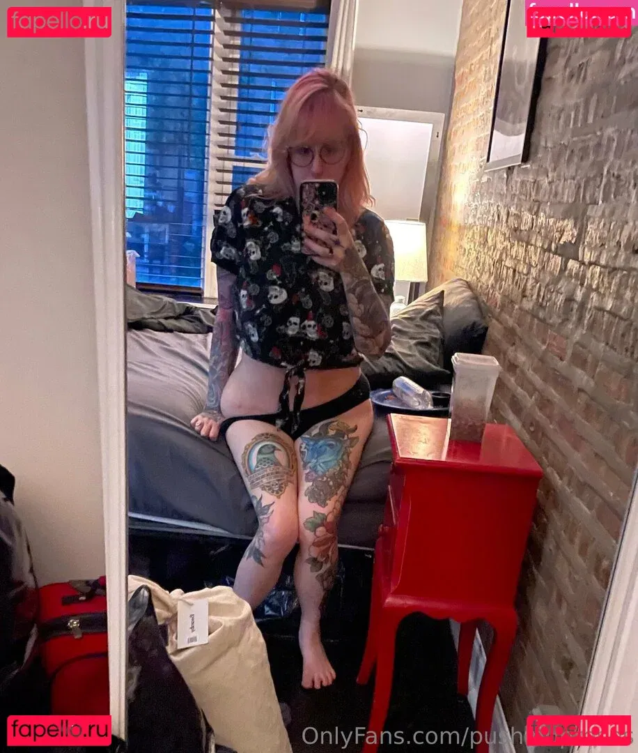 PushingUpRoses Onlyfans Photo Gallery 