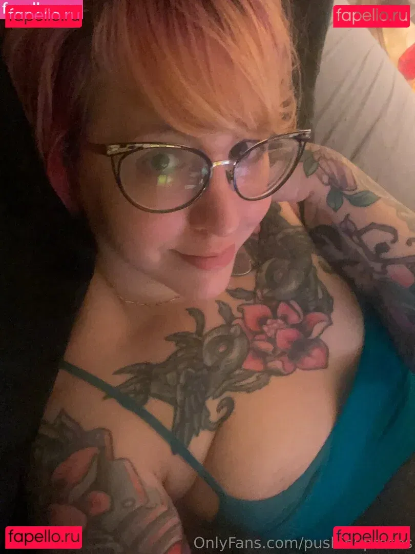 PushingUpRoses Onlyfans Photo Gallery 