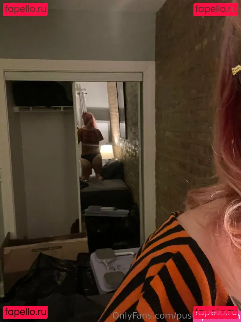 PushingUpRoses Onlyfans Photo Gallery 