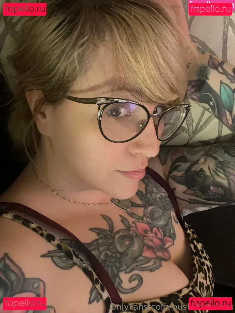 PushingUpRoses Onlyfans Photo Gallery 