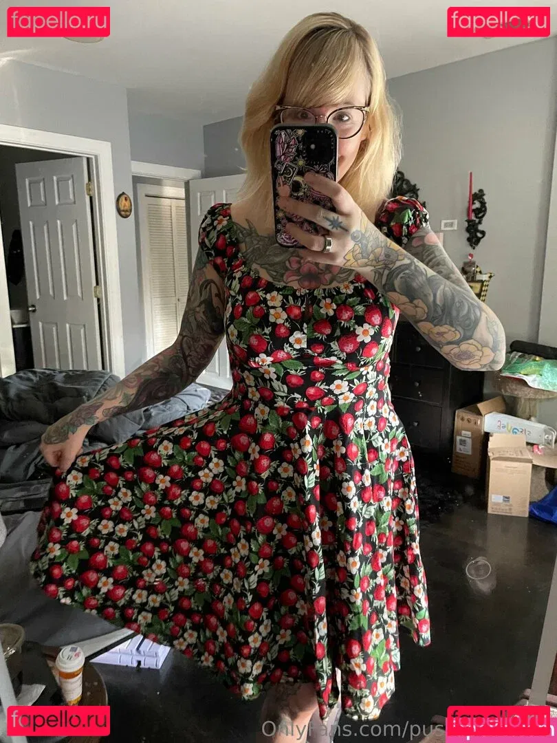 PushingUpRoses Onlyfans Photo Gallery 