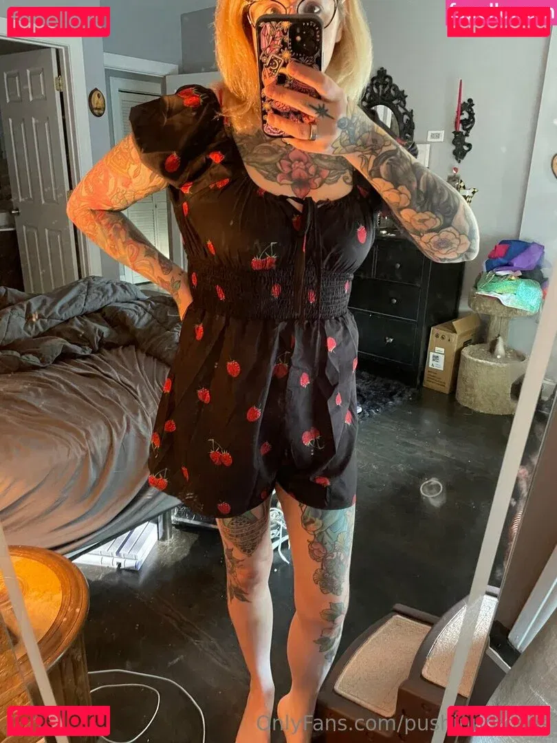 PushingUpRoses Onlyfans Photo Gallery 