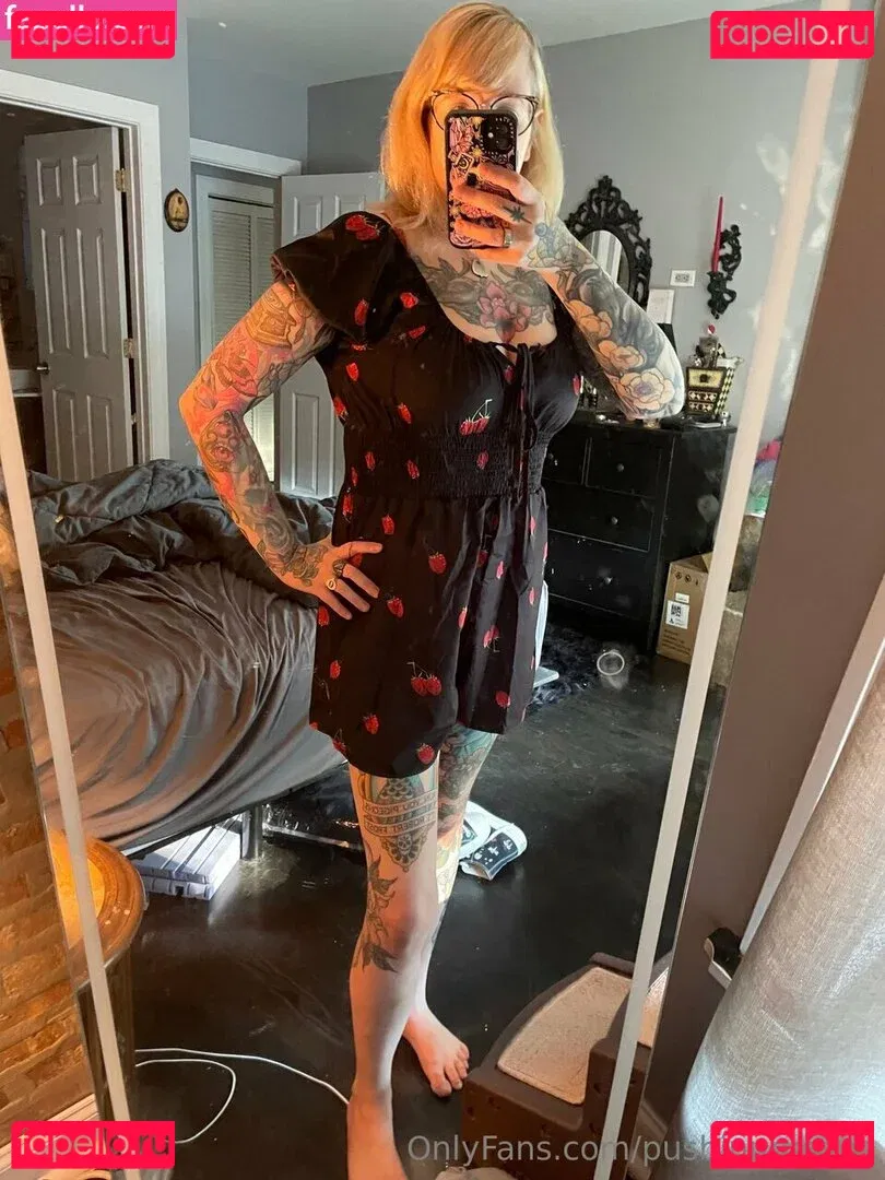 PushingUpRoses Onlyfans Photo Gallery 