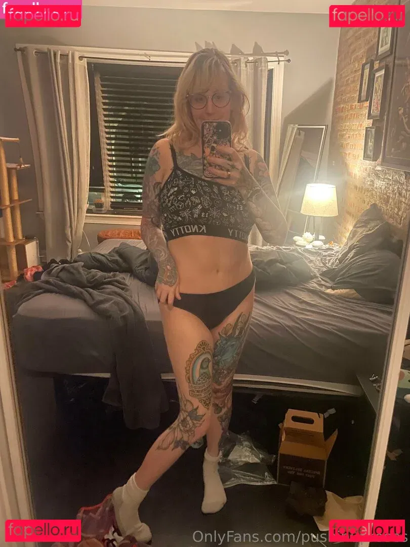 PushingUpRoses Onlyfans Photo Gallery 