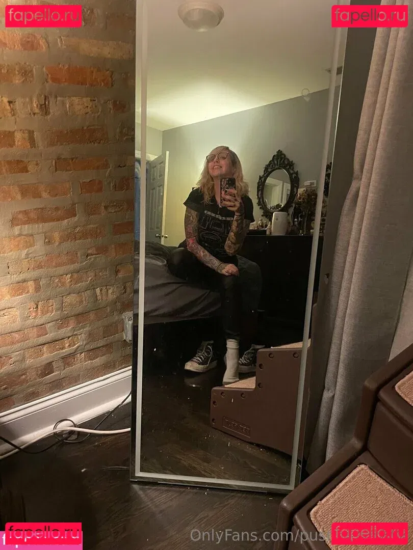 PushingUpRoses Onlyfans Photo Gallery 