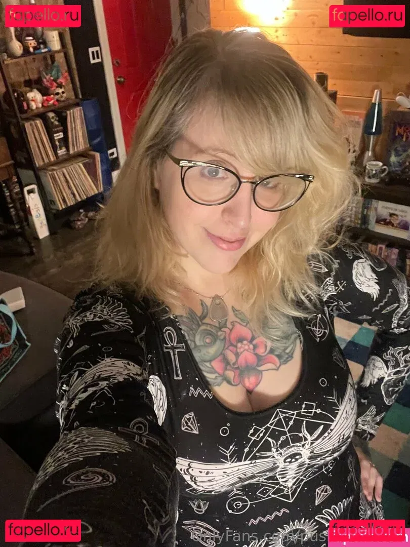 PushingUpRoses Onlyfans Photo Gallery 