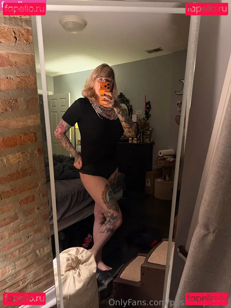 PushingUpRoses Onlyfans Photo Gallery 