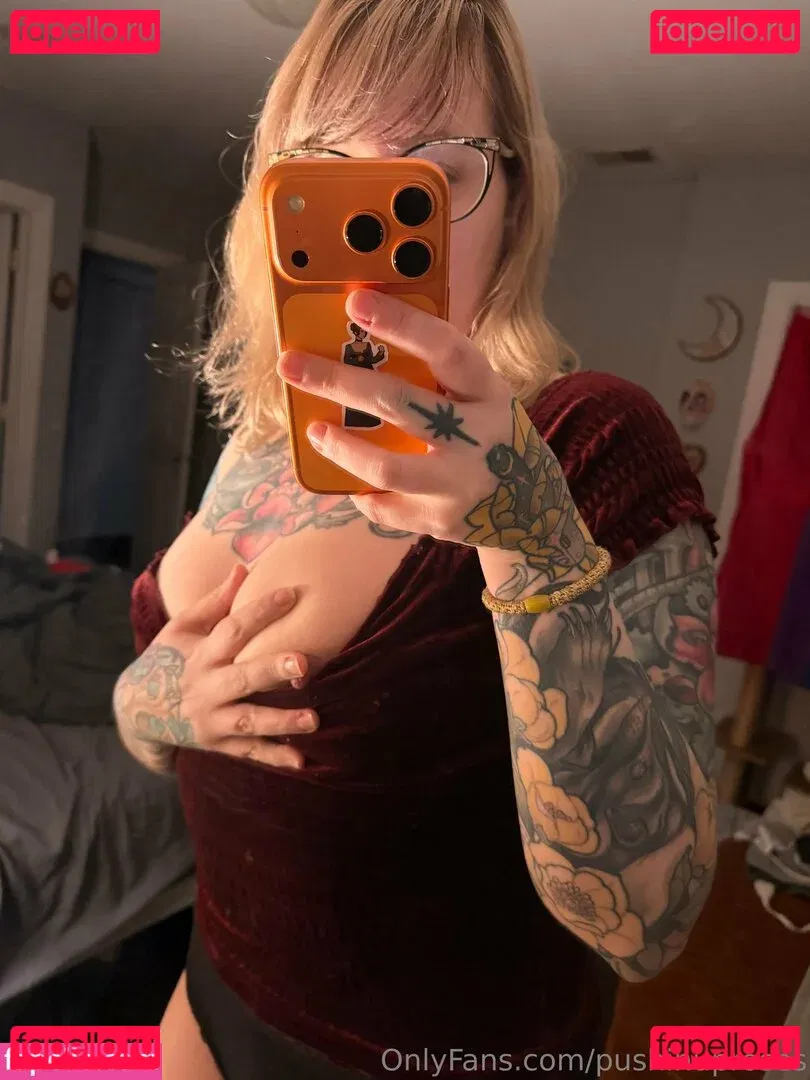 PushingUpRoses Onlyfans Photo Gallery 