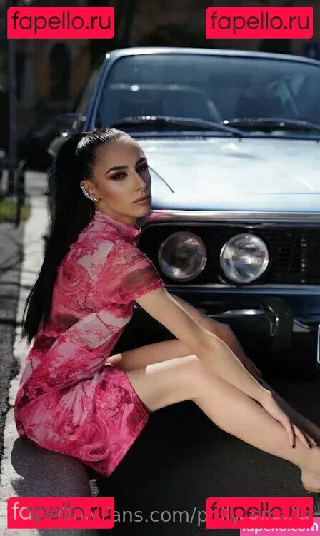 polly_smalls Onlyfans Photo Gallery 