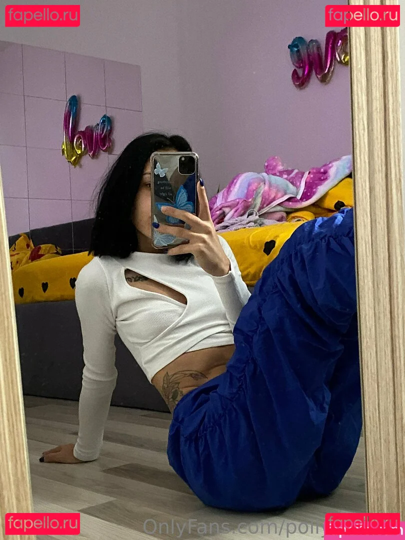 polly_smalls Onlyfans Photo Gallery 