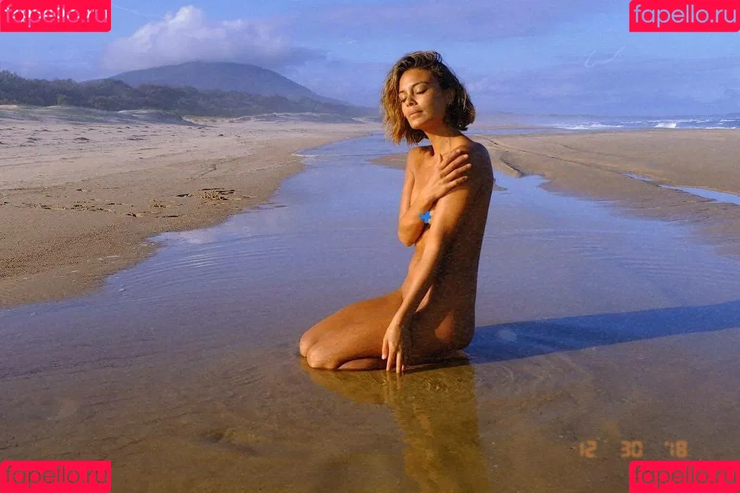 Nathalie Kelley Onlyfans Photo Gallery 