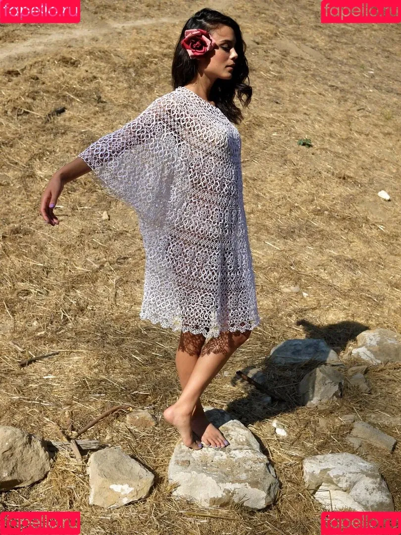 Nathalie Kelley Onlyfans Photo Gallery 