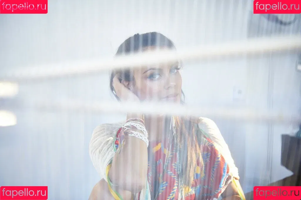 Nathalie Kelley Onlyfans Photo Gallery 