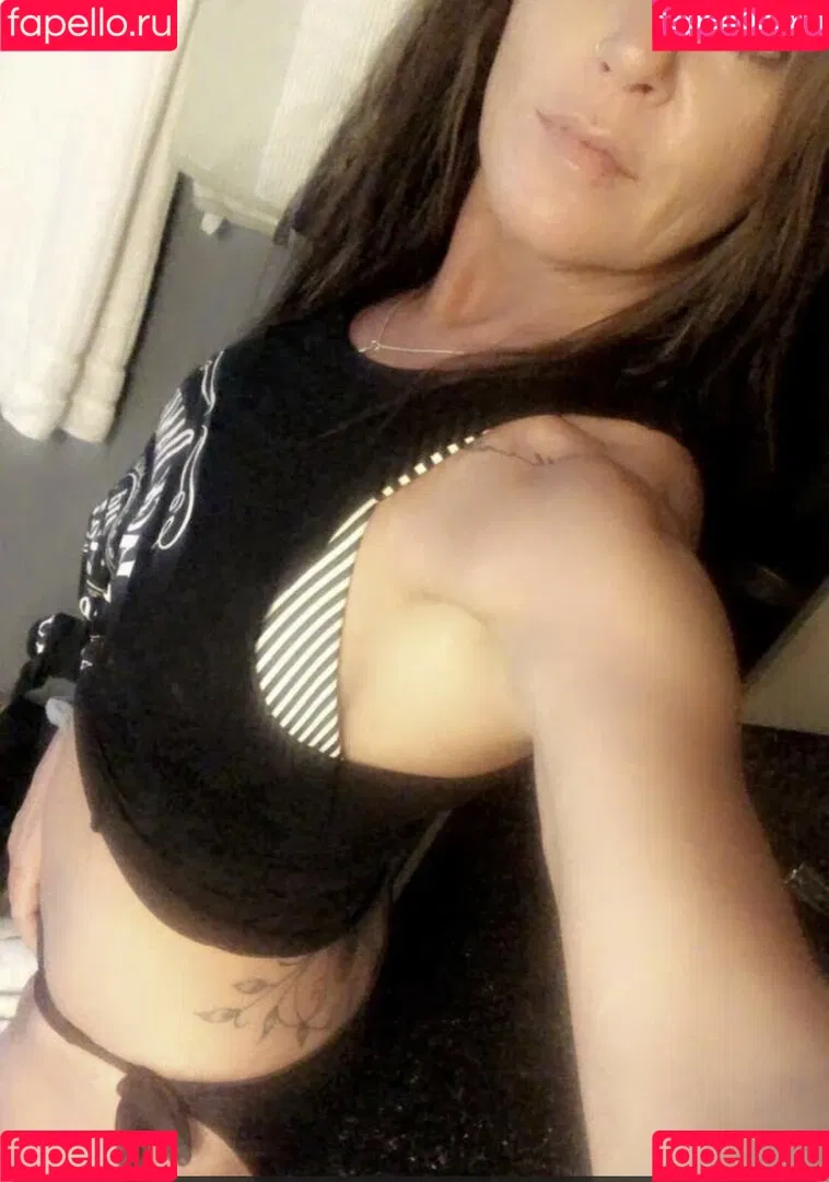 u300775303 Onlyfans Photo Gallery 