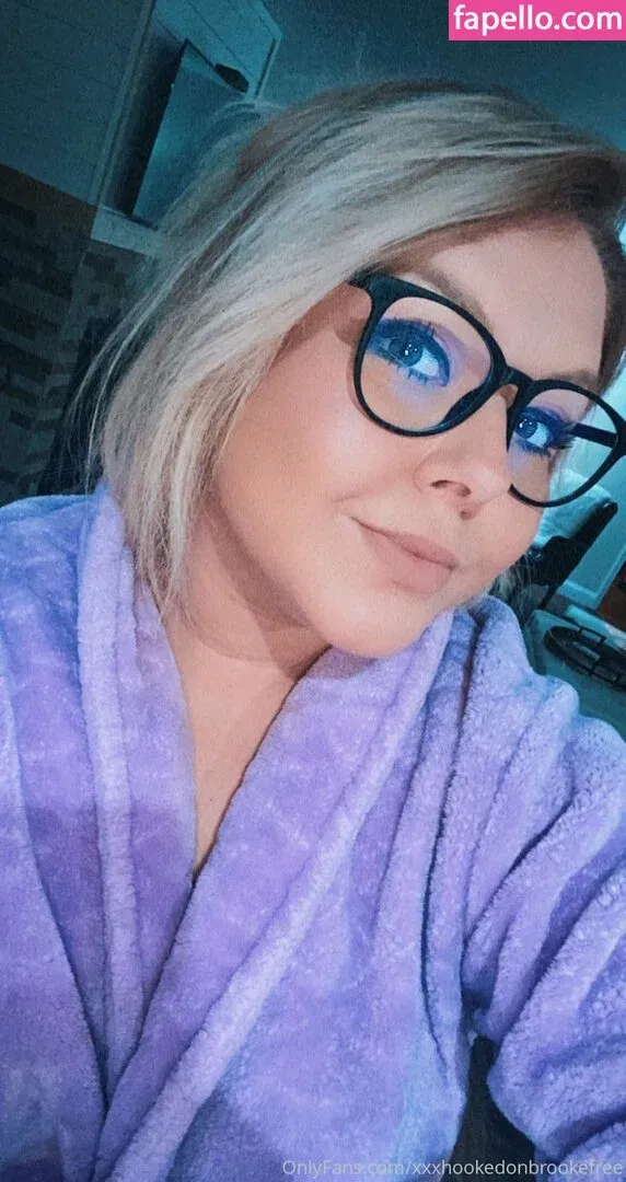 xxxhookedonbrookefree Onlyfans Photo Gallery 