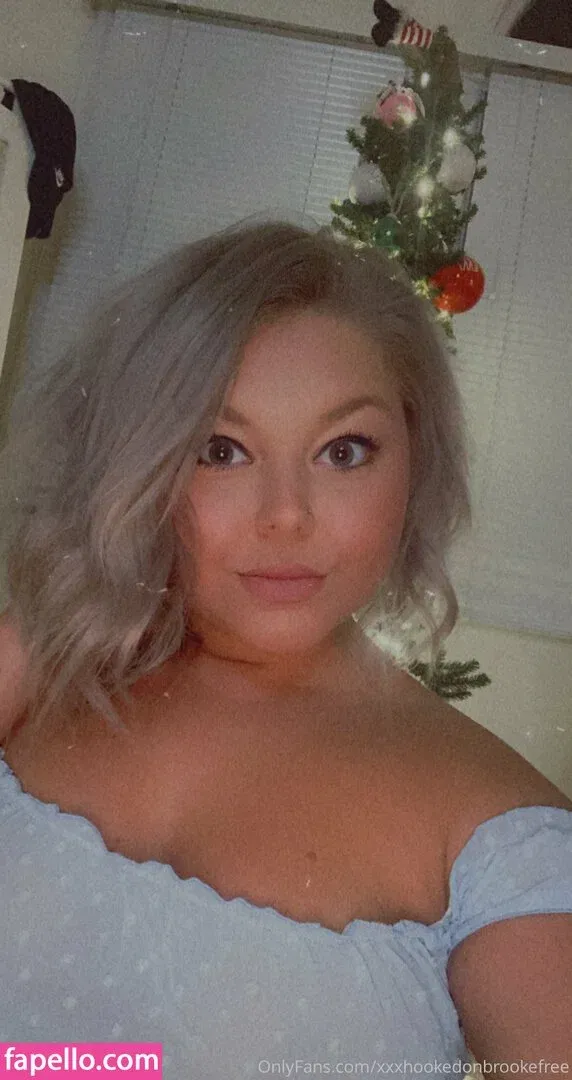 xxxhookedonbrookefree Onlyfans Photo Gallery 