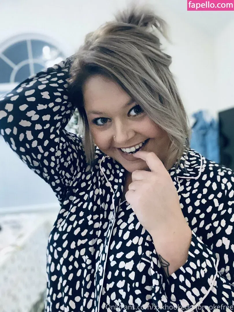 xxxhookedonbrookefree Onlyfans Photo Gallery 
