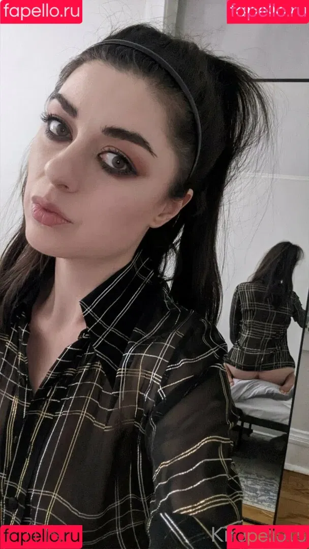 KiraChats Onlyfans Photo Gallery 