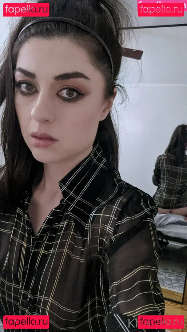 KiraChats Onlyfans Photo Gallery 