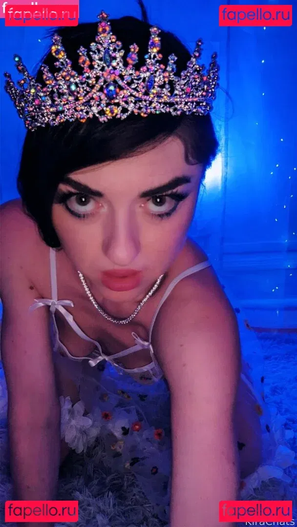KiraChats Onlyfans Photo Gallery 